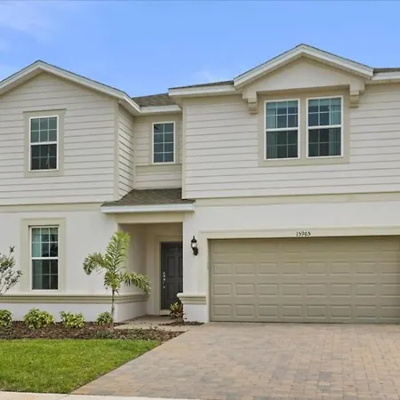10 Bedrooms - 8 Bathrooms - Windsor Cay 15965Cc